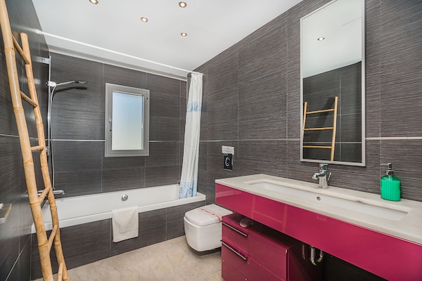 Foto van Playa de Muro Chalet met zwembad voor 6 personen - Vakantiehuis in Platja de Muro - BathRoom