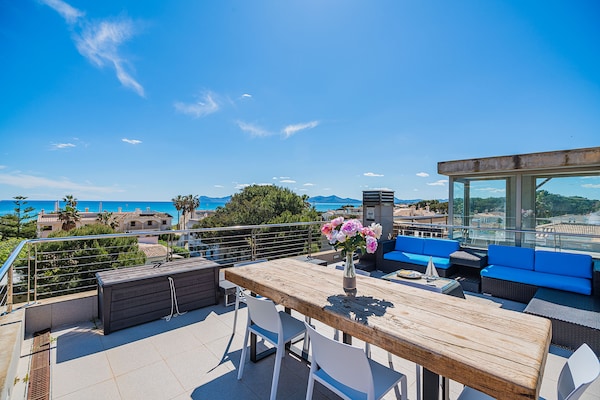 Foto van Playa de Muro Chalet met zwembad voor 6 personen - Vakantiehuis in Platja de Muro - TerraceBalcony