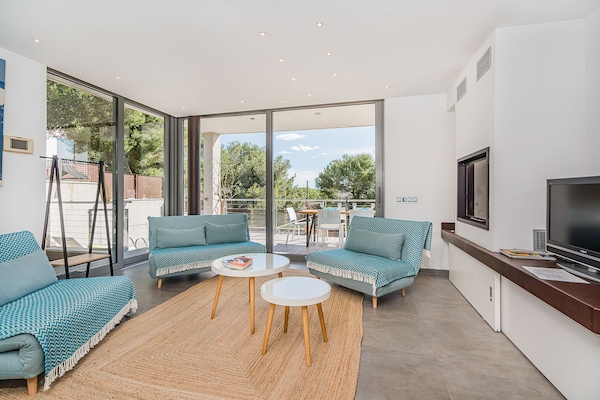 Foto van Playa de Muro Chalet met zwembad voor 6 personen - Vakantiehuis in Platja de Muro - LivingRoom