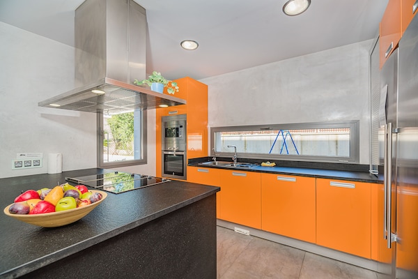 Foto van Playa de Muro Chalet met zwembad voor 6 personen - Vakantiehuis in Platja de Muro - Kitchen