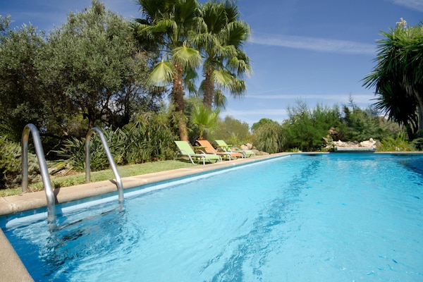 Foto van Traditionele villa met zwembad in Pollensa - Vakantiehuis in Pollensa / Pollença - PoolOfHouse