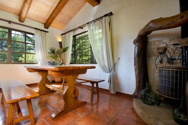 Foto van Traditionele villa met zwembad in Pollensa - Vakantiehuis in Pollensa / Pollença - DiningRoom