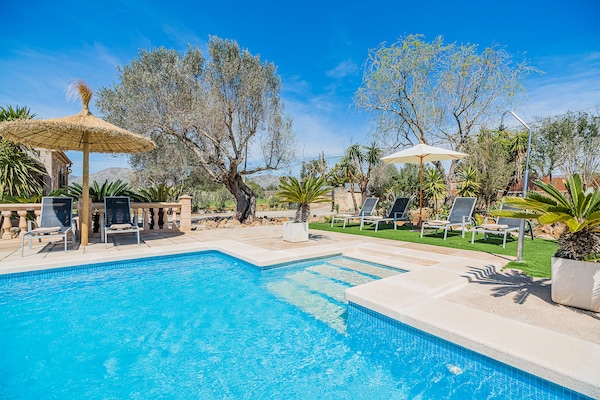 Foto van Vredige Landvilla met zwembad - Vakantiehuis in Pollensa / Pollença - PoolOfHouse