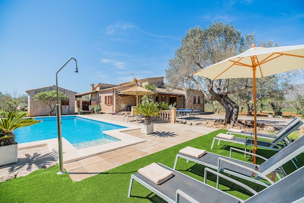 Foto van Vredige Landvilla met zwembad - Vakantiehuis in Pollensa / Pollença - PoolOfHouse