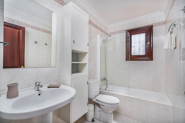 Foto van Vredige Landvilla met zwembad - Vakantiehuis in Pollensa / Pollença - BathRoom