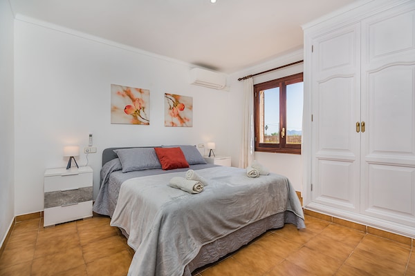 Foto van Vredige Landvilla met zwembad - Vakantiehuis in Pollensa / Pollença - BedRoom