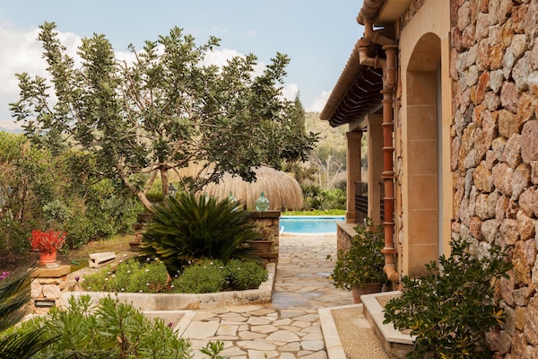 Foto van Rustige Pollensa Villa voor 5 - Vakantiehuis in Pollensa / Pollença - GardenSummer