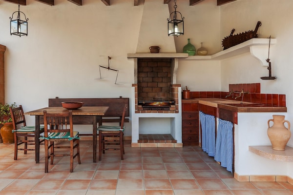 Foto van Rustige Pollensa Villa voor 5 - Vakantiehuis in Pollensa / Pollença - Kitchen