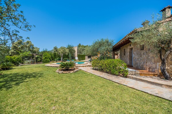 Foto van Rustiek Landhuis voor 4 - Vakantiehuis in Pollensa / Pollença - GardenSummer