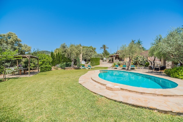 Foto van Rustiek Landhuis voor 4 - Vakantiehuis in Pollensa / Pollença - PoolOfHouse