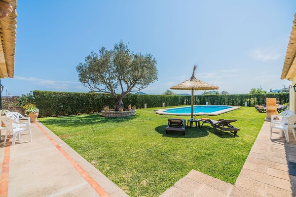 Foto van Vredige landelijke toevluchtsoord met zwembad - Vakantiehuis in Pollensa / Pollença - GardenSummer