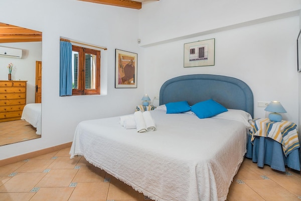 Foto van Vredige landelijke toevluchtsoord met zwembad - Vakantiehuis in Pollensa / Pollença - BedRoom