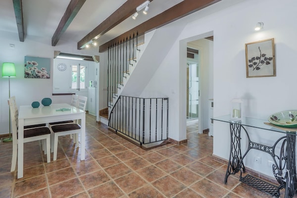 Foto van Villa in Pollensa met uitzicht op de bergen - Vakantiehuis in Pollensa / Pollença - DiningRoom