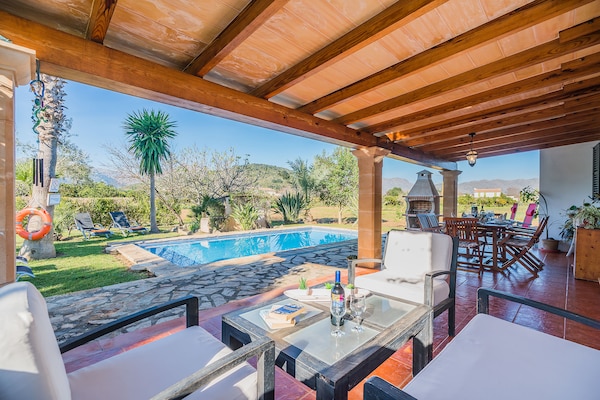 Foto van Vakantieverblijf in de bergen met privézwembad - Vakantiehuis in Pollensa / Pollença - TerraceBalcony
