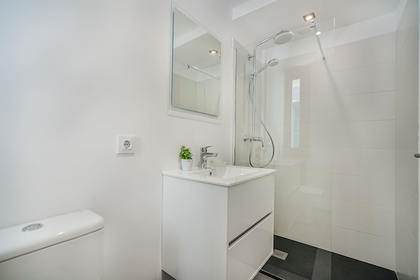 Foto van Rijtjeshuis in de oude binnenstad met zwembad - Vakantiehuis in Pollensa / Pollença - BathRoom