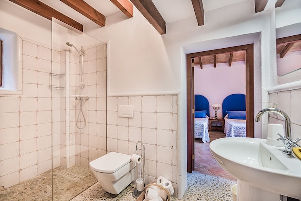 Foto van Villa in Pollença met privézwembad - Vakantiehuis in Pollensa / Pollença - BathRoom
