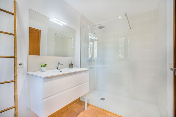Foto van Villa in Pollensa met privézwembad - Vakantiehuis in Pollensa / Pollença - BathRoom