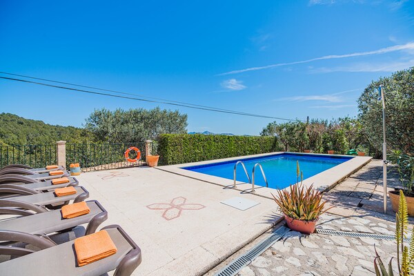 Foto van Villa vlakbij de oude binnenstad van Pollensa - Vakantiehuis in Pollensa / Pollença - PoolOfHouse