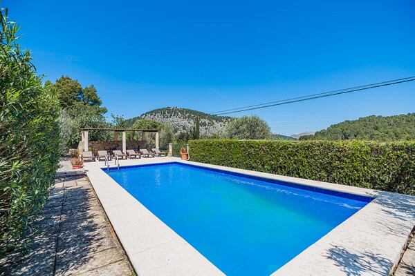 Foto van Villa vlakbij de oude binnenstad van Pollensa - Vakantiehuis in Pollensa / Pollença - PoolOfHouse