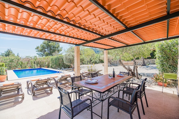 Foto van Villa vlakbij de oude binnenstad van Pollensa - Vakantiehuis in Pollensa / Pollença - TerraceBalcony