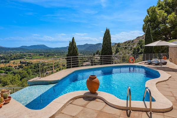 Foto van Villa met 5 slaapkamers en twee zwembaden - Vakantiehuis in Pollensa / Pollença - PoolOfHouse