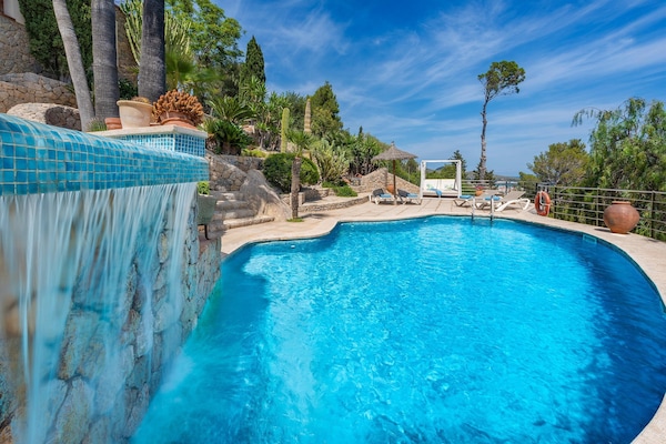 Foto van Villa met 5 slaapkamers en twee zwembaden - Vakantiehuis in Pollensa / Pollença - PoolOfHouse