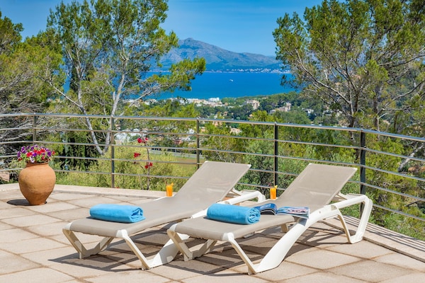 Foto van Villa met 5 slaapkamers en twee zwembaden - Vakantiehuis in Pollensa / Pollença - Facilities
