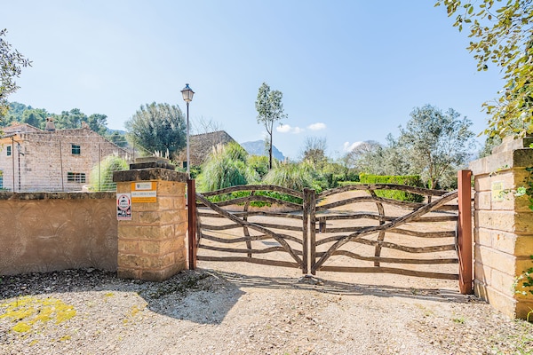 Foto van Villa met uitzicht op de bergen, Mallorca - Vakantiehuis in Pollensa - HallReception