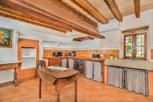 Foto van Villa met uitzicht op de bergen, Mallorca - Vakantiehuis in Pollensa - Kitchen