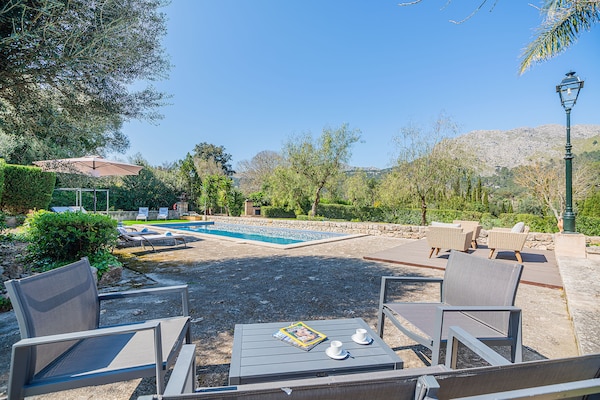 Foto van Villa met uitzicht op de bergen, Mallorca - Vakantiehuis in Pollensa - TerraceBalcony
