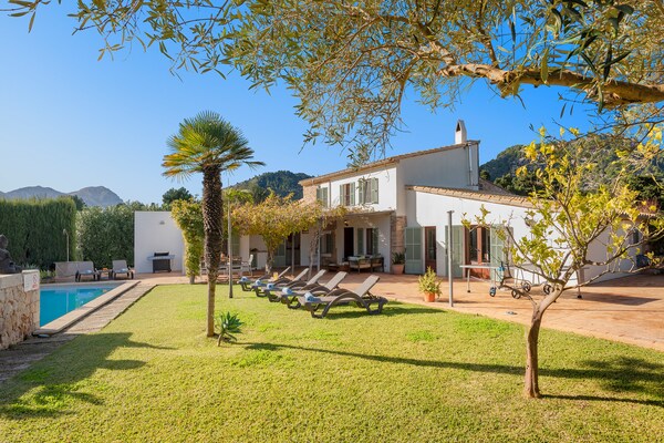 Foto van Villa vlakbij het centrum van Pollença - Vakantiehuis in Pollensa / Pollença - ExteriorSummer