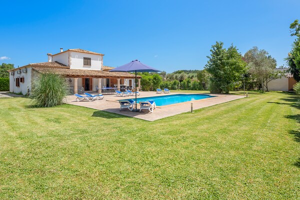 Foto van Mooie villa vlakbij het centrum van Pollença - Vakantiehuis in Pollensa / Pollença - ExteriorSummer