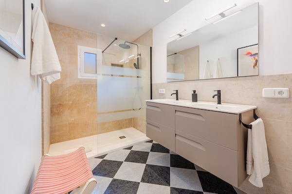 Foto van Mooie villa vlakbij het centrum van Pollença - Vakantiehuis in Pollensa / Pollença - BathRoom