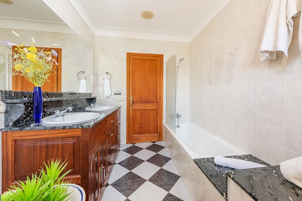 Foto van Mooie villa vlakbij het centrum van Pollença - Vakantiehuis in Pollensa / Pollença - BathRoom