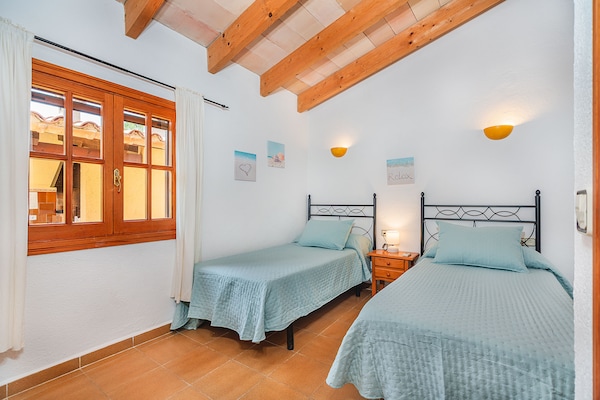 Foto van Villa met 2 slaapkamers en zwembad Puerto Pollença - BedRoom