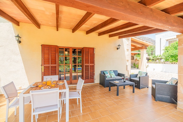 Foto van Villa met 2 slaapkamers en zwembad Puerto Pollença - TerraceBalcony