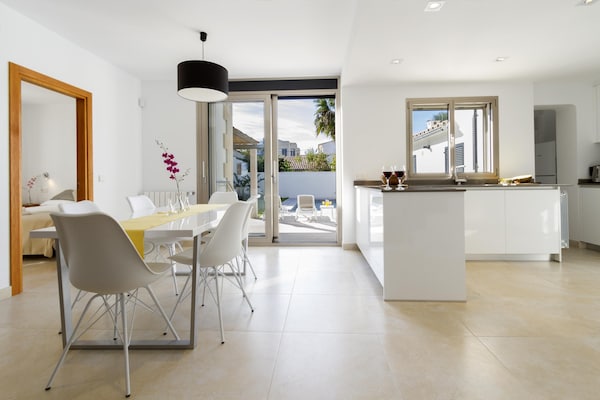 Foto van Villa aan het strand met zwembad, Puerto Pollença - DiningRoom