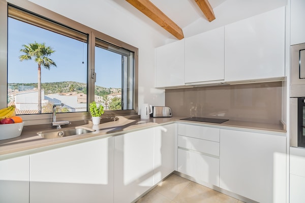 Foto van Villa aan het strand met zwembad, Puerto Pollença - Kitchen