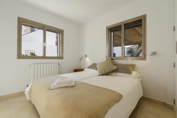 Foto van Villa aan het strand met zwembad, Puerto Pollença - BedRoom