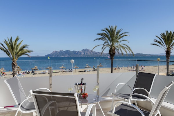 Foto van Villa aan het strand met zwembad, Puerto Pollença - TerraceBalcony