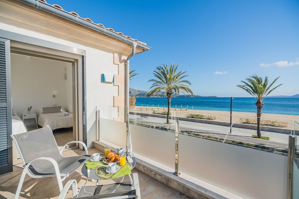 Foto van Villa aan het strand met zwembad, Puerto Pollença - TerraceBalcony