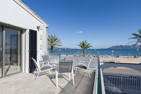 Foto van Villa aan het strand met zwembad, Puerto Pollença - TerraceBalcony