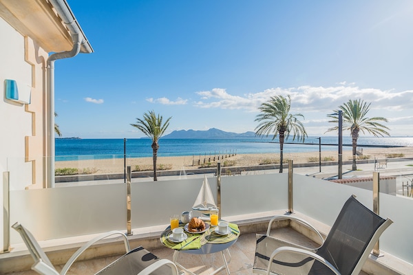 Foto van Villa aan het strand met zwembad, Puerto Pollença - TerraceBalcony
