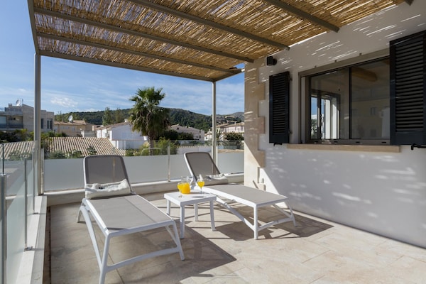 Foto van Villa aan het strand met zwembad, Puerto Pollença - TerraceBalcony