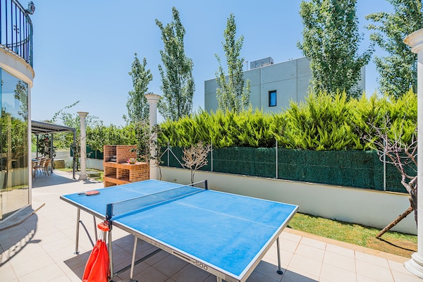 Foto van Villa met zwembad vlakbij het strand op Mallorca - Vakantiehuis in Port de Pollença - PoolOfHouse