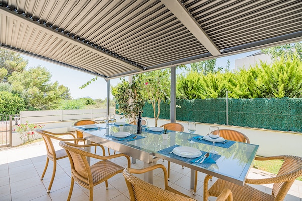 Foto van Villa met zwembad vlakbij het strand op Mallorca - Vakantiehuis in Port de Pollença - TerraceBalcony