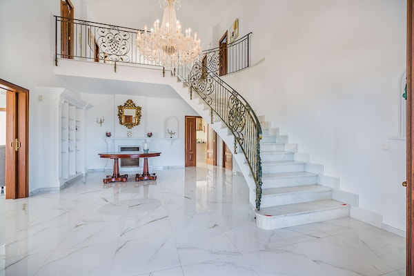 Foto van Villa met zwembad vlakbij het strand op Mallorca - Vakantiehuis in Port de Pollença - Stairs