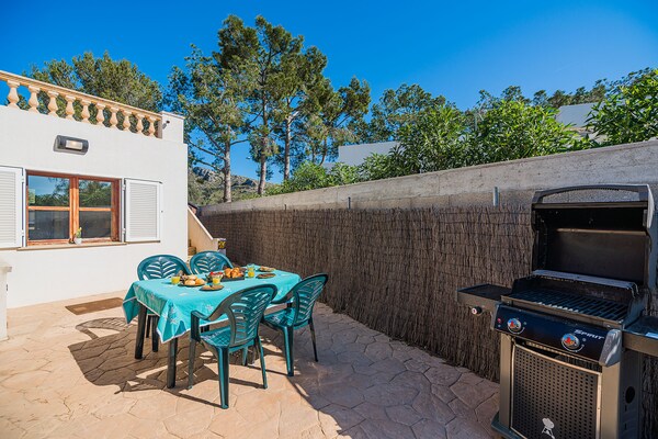 Foto van Villa met 3 slaapkamers en zwembad Puerto Pollença - TerraceBalcony