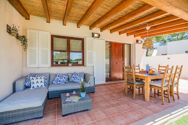 Foto van Villa met 3 slaapkamers en zwembad Puerto Pollença - TerraceBalcony