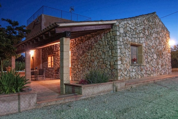 Foto van Villa in Manacor met Zwembad en Tennisbaan - Vakantiehuis in Manacor - ExteriorSummer